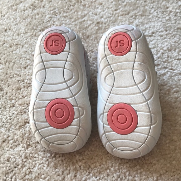 Stride Rite Silver / Pink Sneakers - Picture 2 of 2